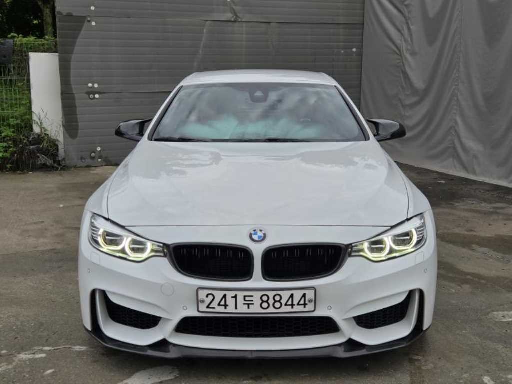 BMW 4시리즈 M4 (F82) 컨버터블 이미지 5