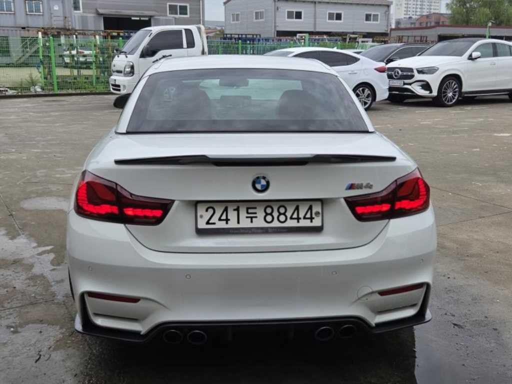 BMW 4시리즈 M4 (F82) 컨버터블 이미지 8