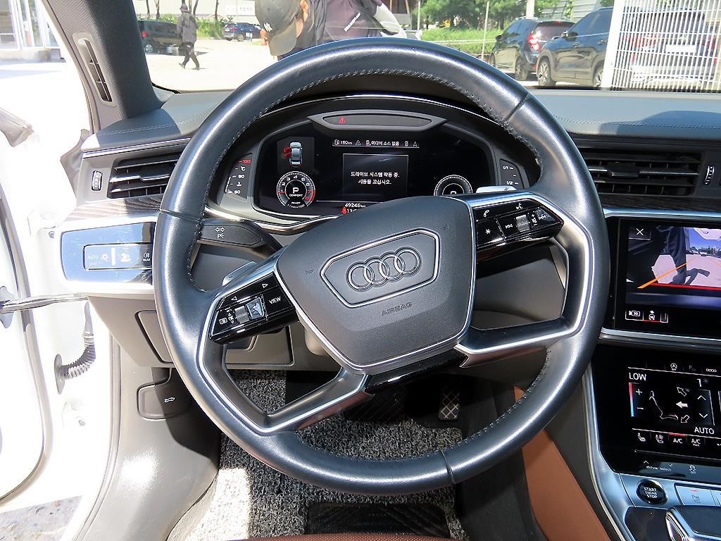 아우디 A6 A6 (C8) 45 TFSI 프리미엄 이미지 8