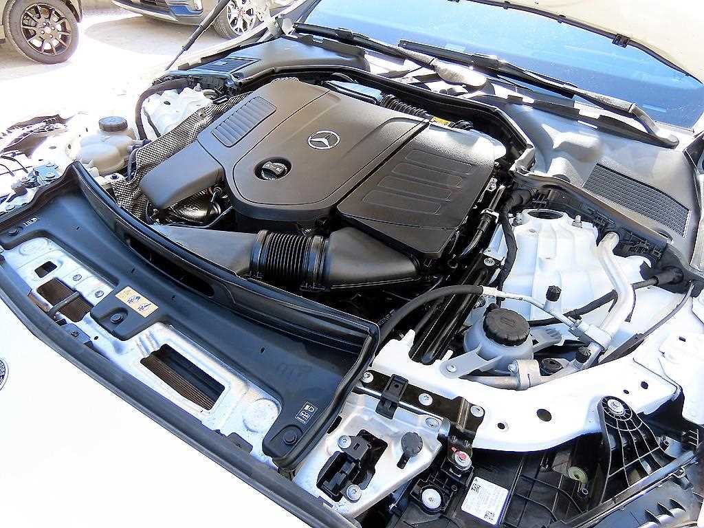벤츠 C 클래스 C클래스 W206 C300 4MATIC AMG 라인 이미지 19