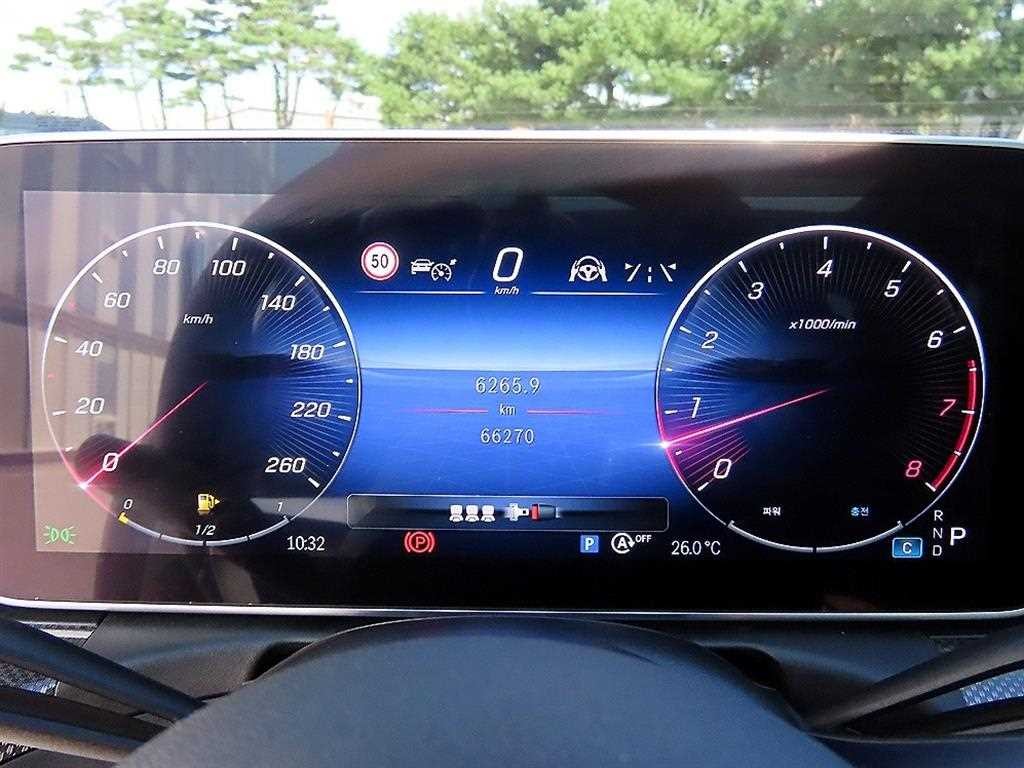 벤츠 C 클래스 C클래스 W206 C300 4MATIC AMG 라인 이미지 9