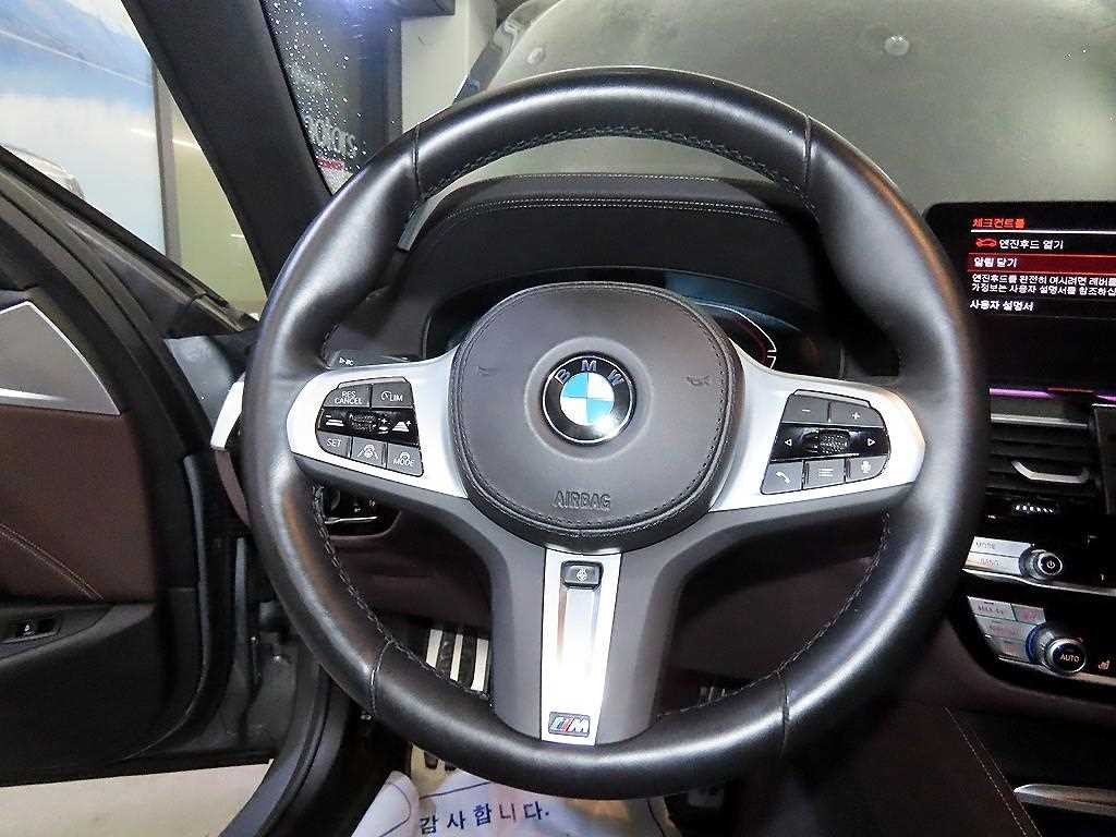 BMW 5시리즈 5시리즈 (G30) 523d xDrive M 스포츠 이미지 8