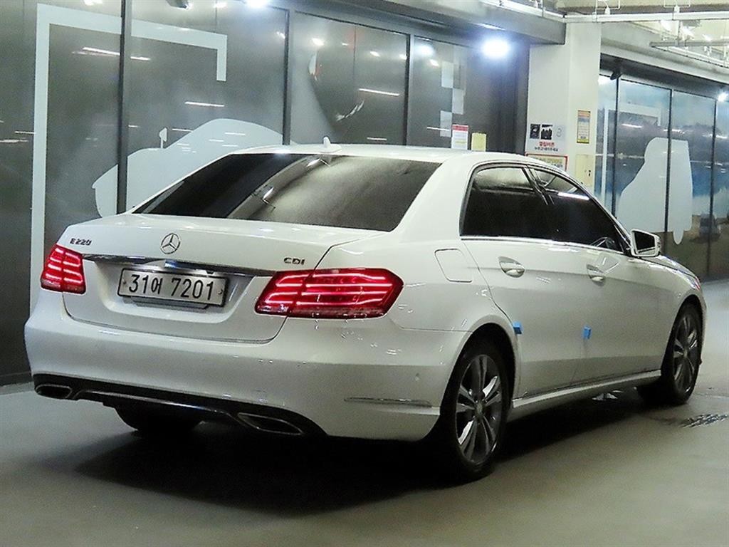 벤츠 E 클래스 E-클래스 W212 E220 CDI 아방가르드 이미지 4