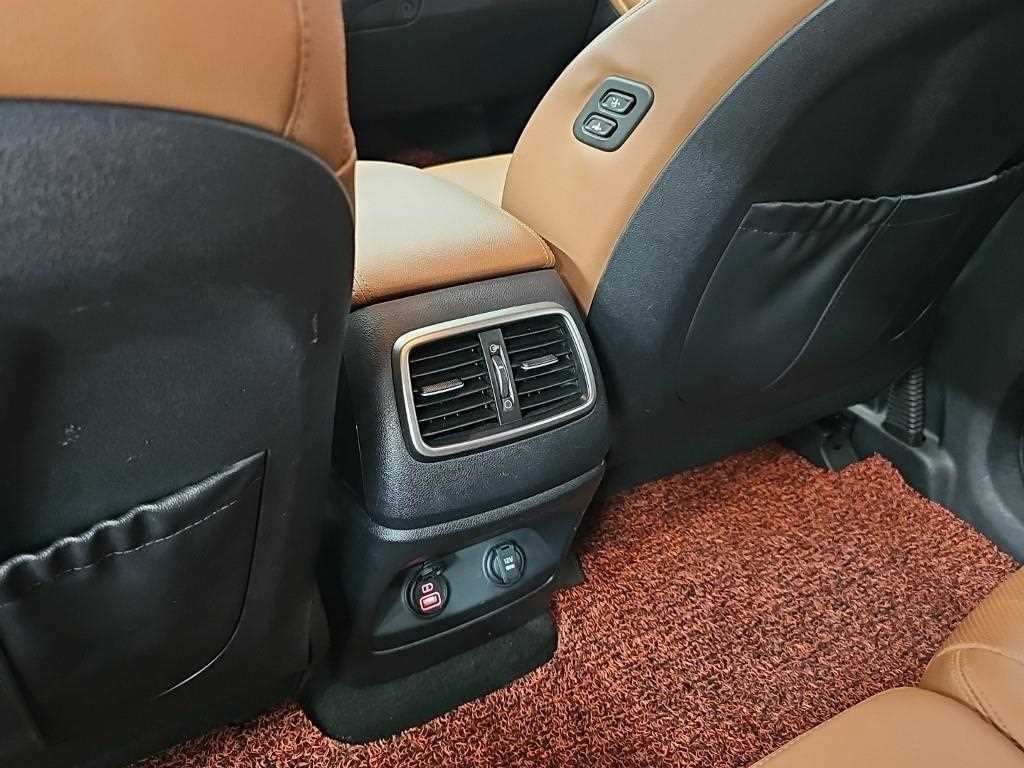 기아 쏘렌토 더 뉴 쏘렌토 디젤 2.2 4WD 노블레스 이미지 13