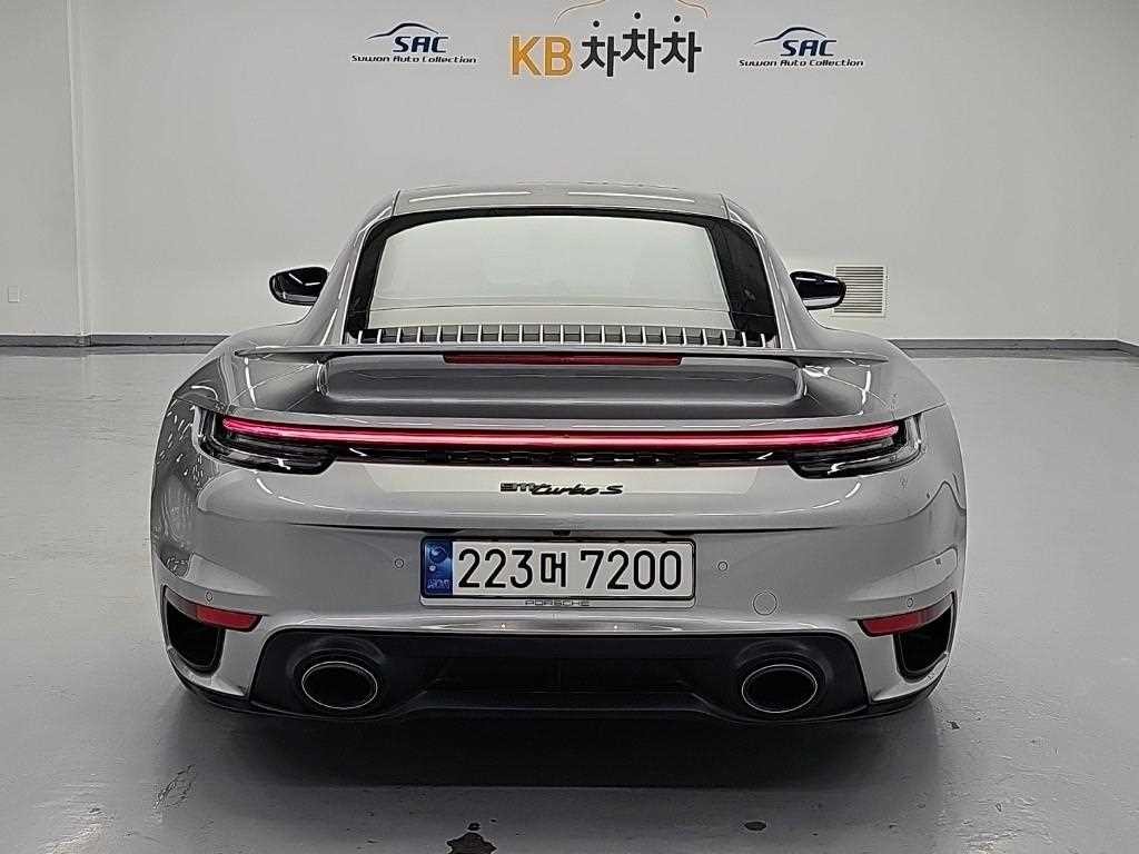 포르쉐 911 911(992) 터보 S 이미지 3