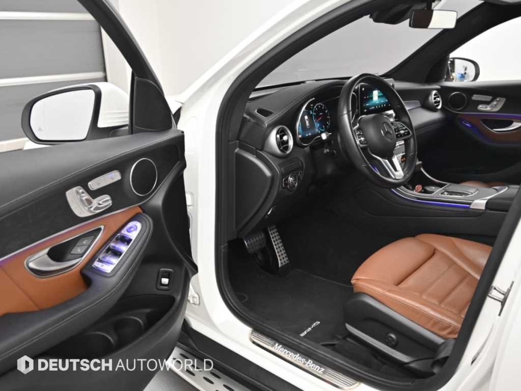 벤츠 GLC 클래스 GLC클래스 X253 GLC 300 4MATIC 쿠페 이미지 11