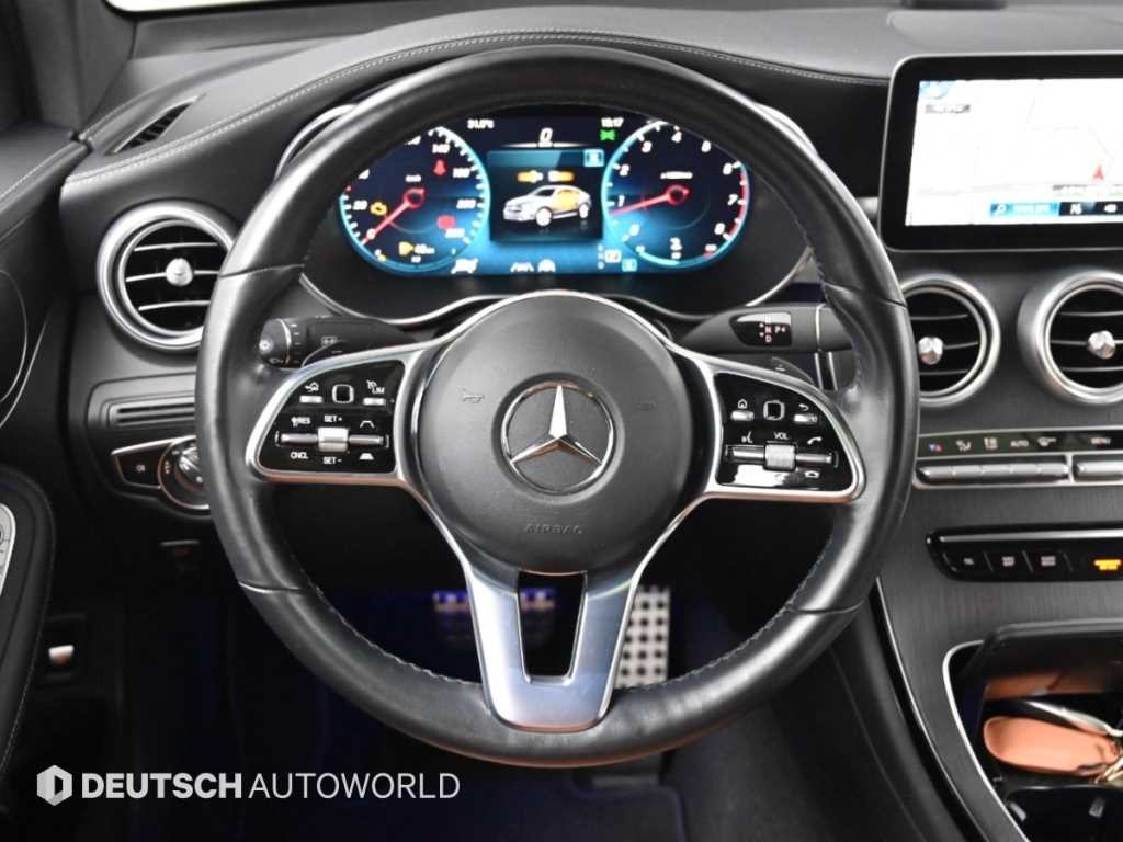 벤츠 GLC 클래스 GLC클래스 X253 GLC 300 4MATIC 쿠페 이미지 13