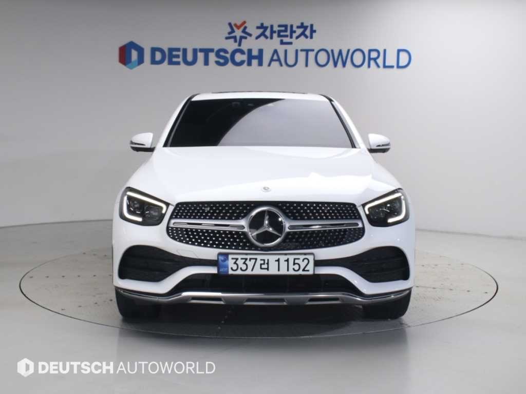 벤츠 GLC 클래스 GLC클래스 X253 GLC 300 4MATIC 쿠페 이미지 3