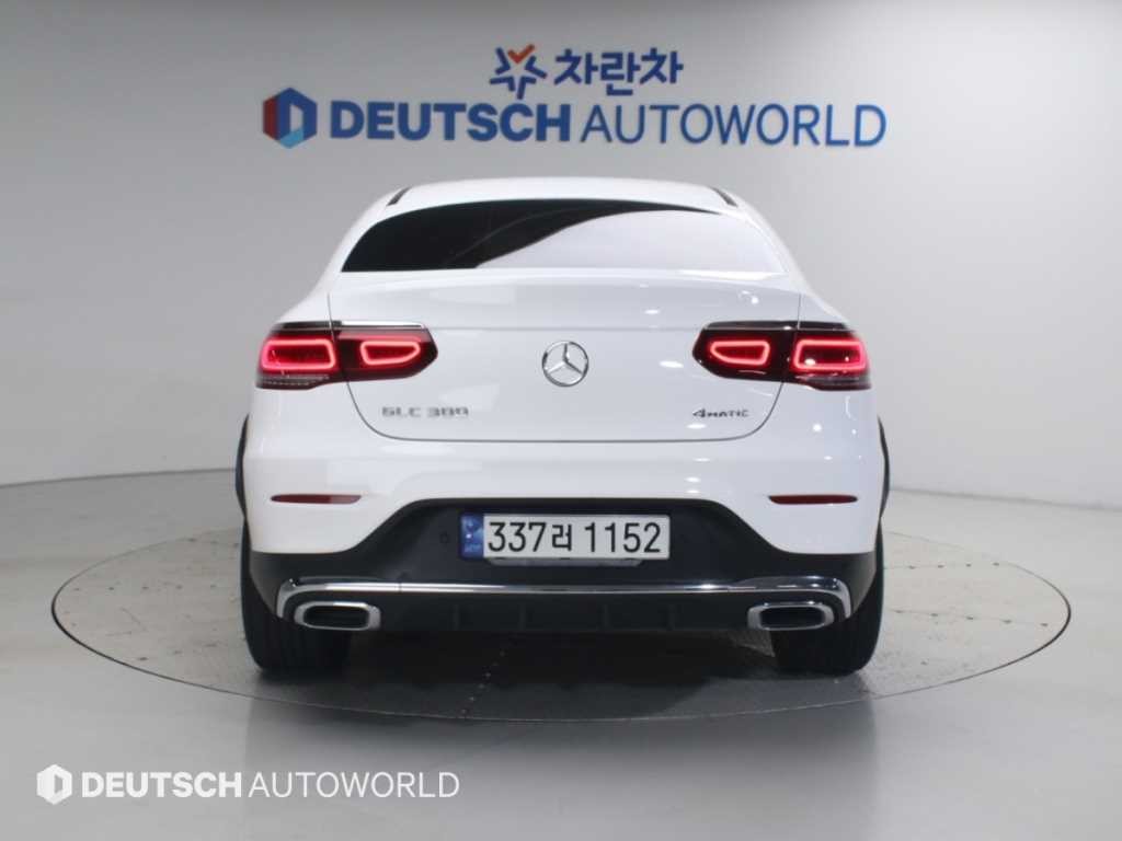 벤츠 GLC 클래스 GLC클래스 X253 GLC 300 4MATIC 쿠페 이미지 4