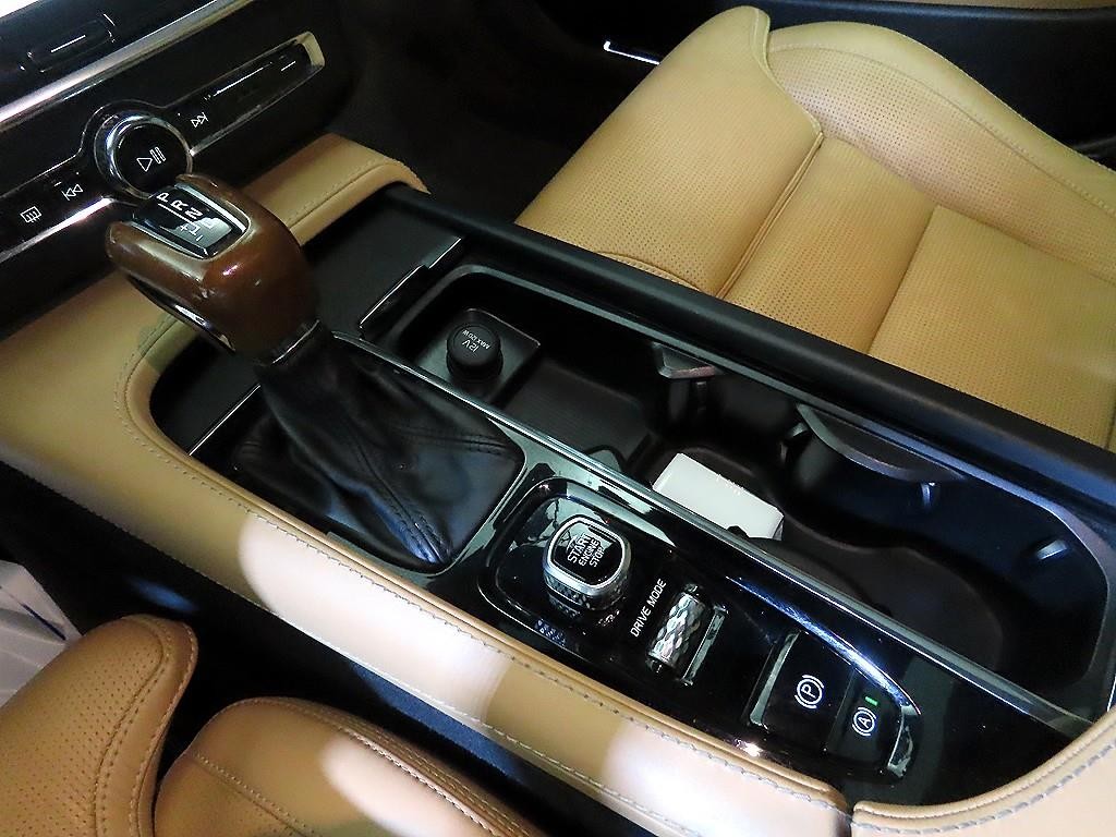 볼보 V90 V90 크로스컨트리 T5 프로 AWD 이미지 12