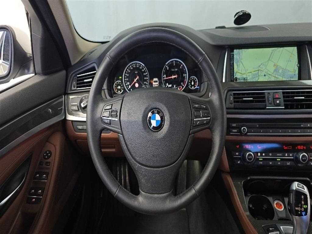 BMW 5시리즈 5시리즈 (F10) 520d 이미지 13