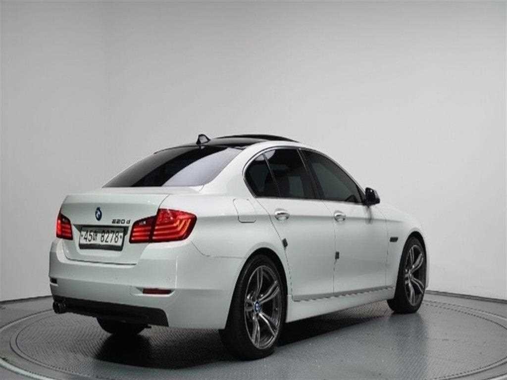 BMW 5시리즈 5시리즈 (F10) 520d 이미지 2