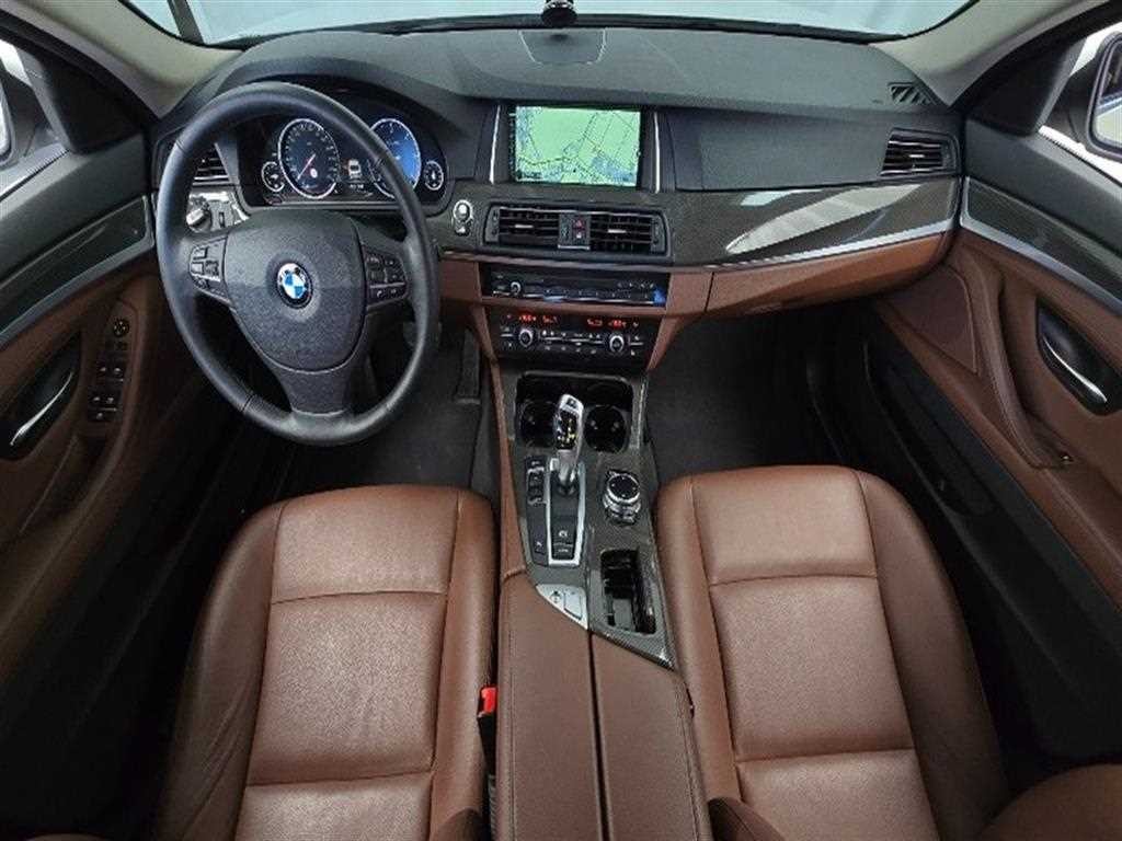 BMW 5시리즈 5시리즈 (F10) 520d 이미지 7
