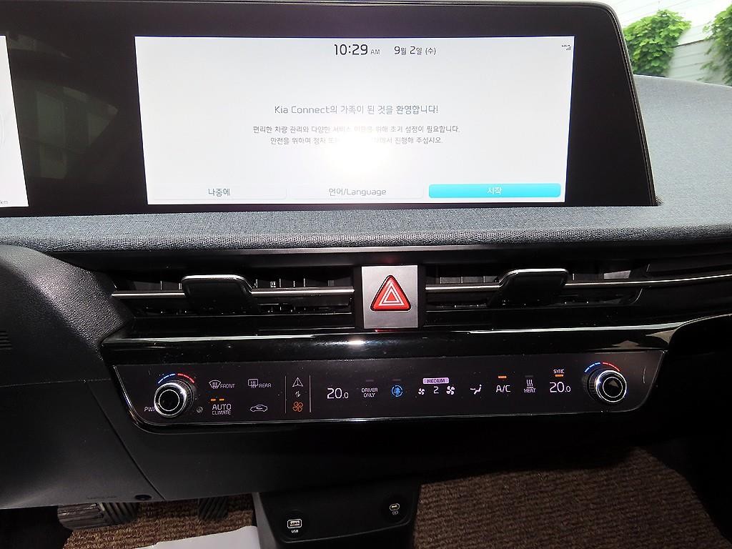 기아 EV6 스탠다드 AWD 에어 이미지 13