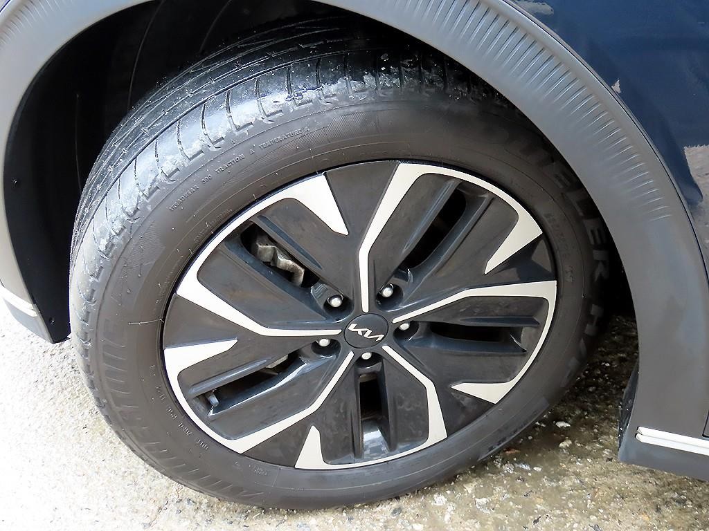 기아 EV6 스탠다드 AWD 에어 이미지 19