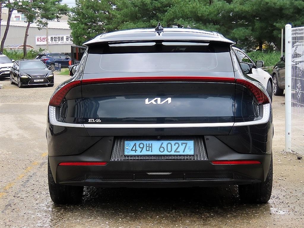 기아 EV6 스탠다드 AWD 에어 이미지 4