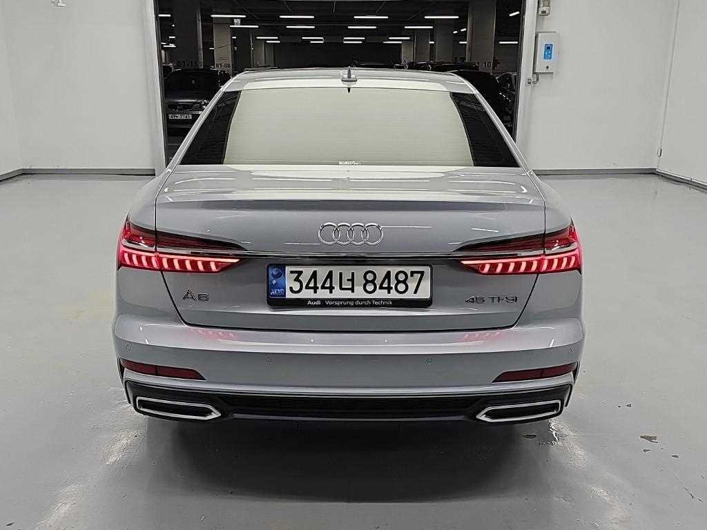 아우디 A6 A6 (C8) 45 TFSI 프리미엄 이미지 3