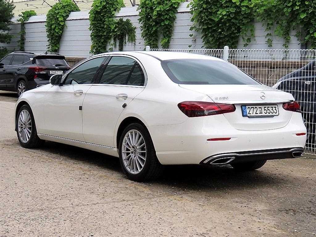 벤츠 E 클래스 E-클래스 W213 E250 익스클루시브 이미지 3
