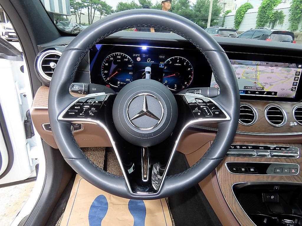 벤츠 E 클래스 E-클래스 W213 E250 익스클루시브 이미지 8