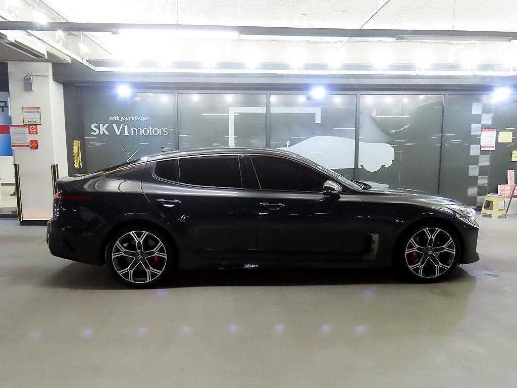 기아 스팅어 가솔린 3.3 터보 2WD GT 이미지 3