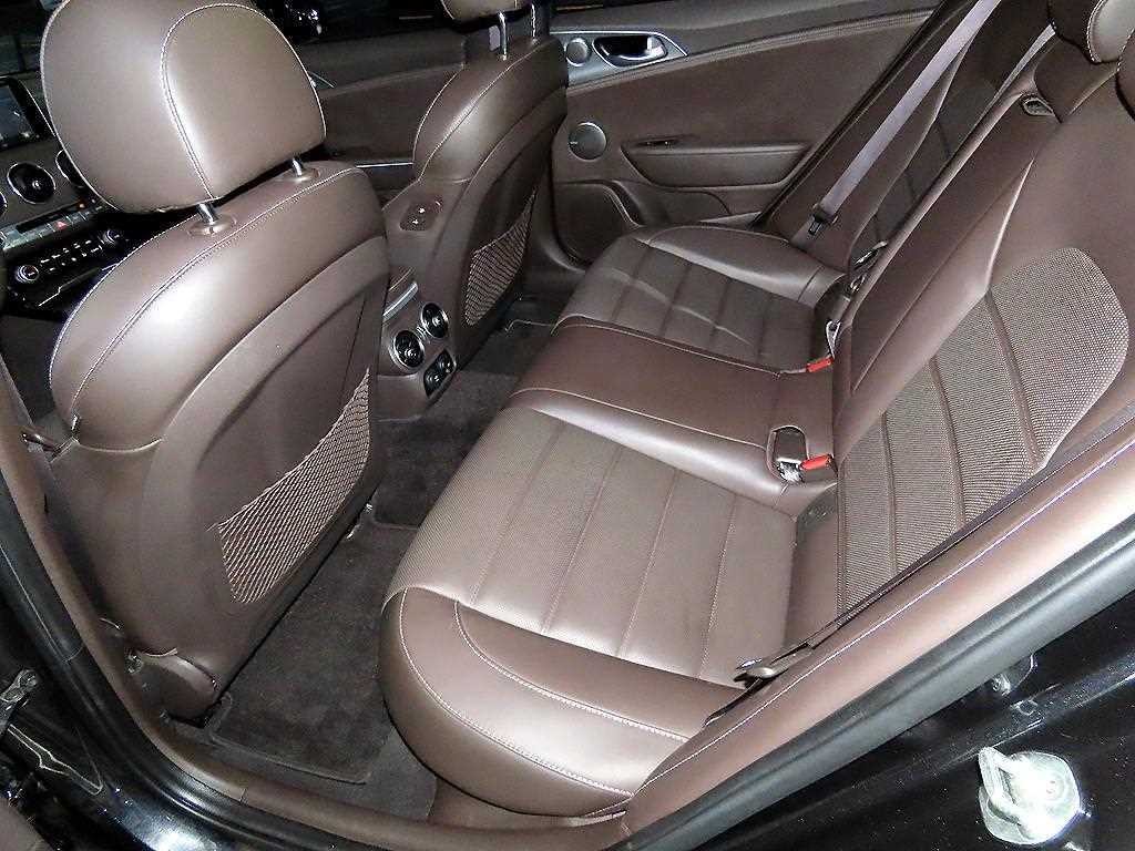 기아 스팅어 가솔린 3.3 터보 2WD GT 이미지 7