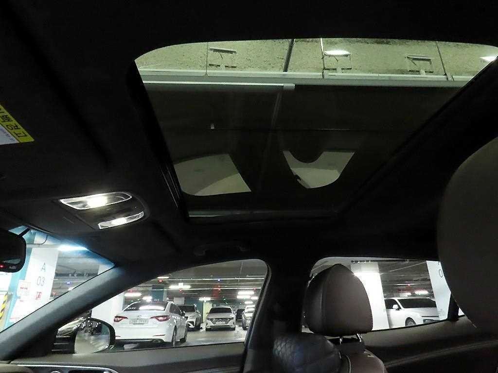 기아 스팅어 가솔린 2.0 터보 AWD 플래티넘 이미지 17