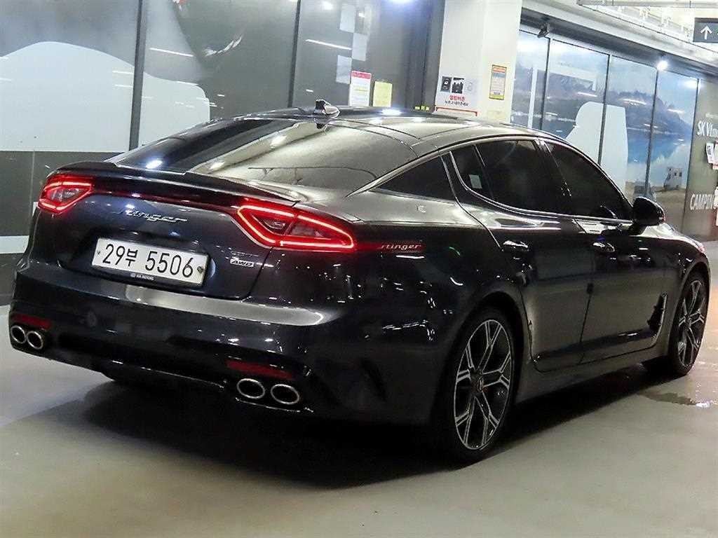 기아 스팅어 가솔린 2.0 터보 AWD 플래티넘 이미지 4