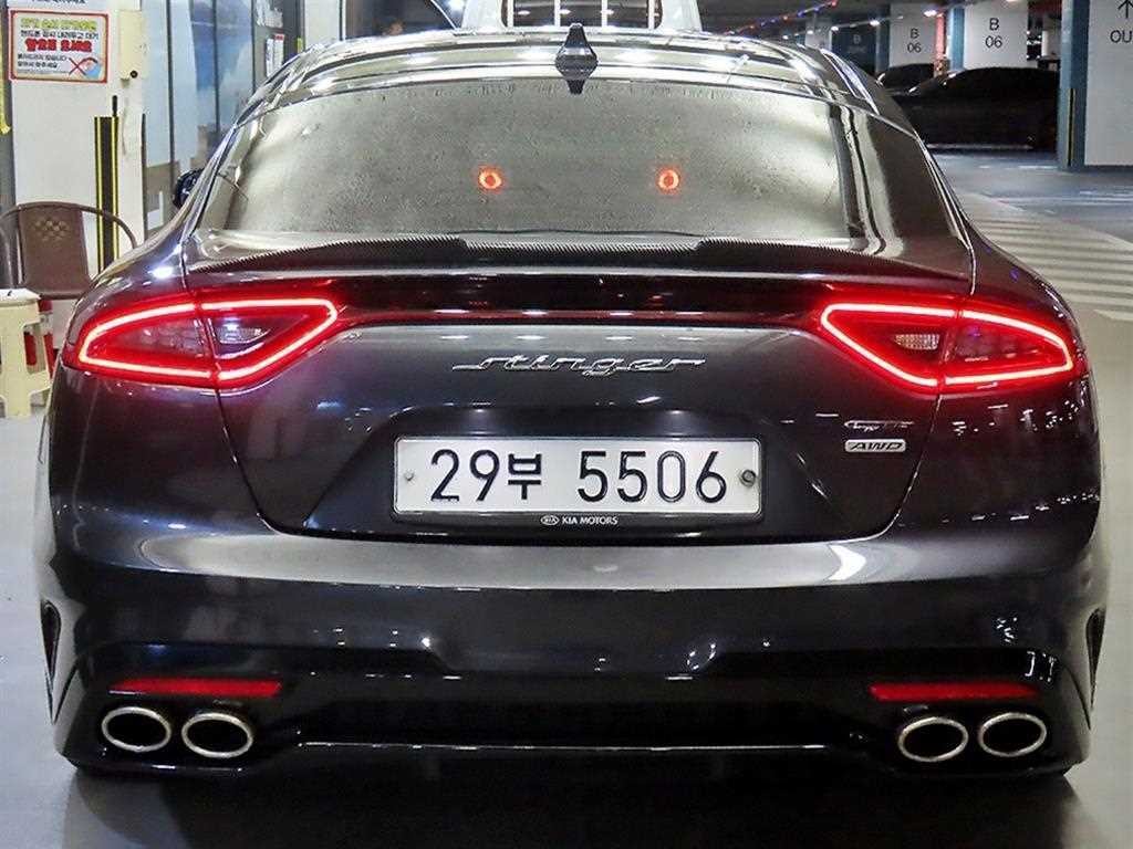 기아 스팅어 가솔린 2.0 터보 AWD 플래티넘 이미지 5
