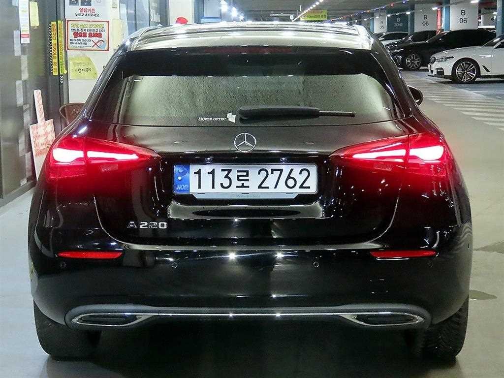 벤츠 A 클래스 A클래스 W177 A220 해치백 이미지 5