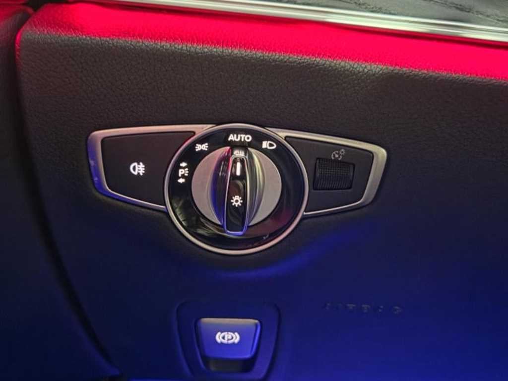 벤츠 E 클래스 E-클래스 W213 E300 4MATIC 익스클루시브 이미지 18