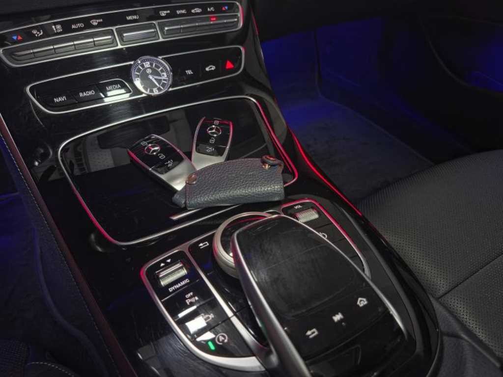 벤츠 E 클래스 E-클래스 W213 E300 4MATIC 익스클루시브 이미지 19