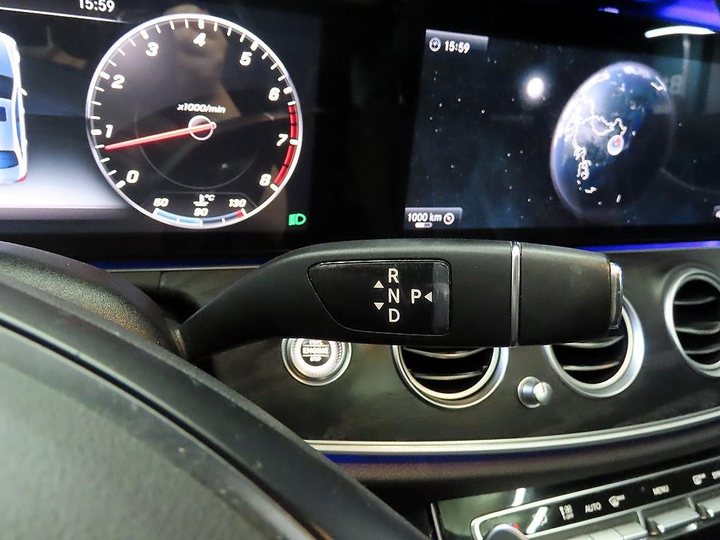 벤츠 E 클래스 E-클래스 W213 E300 4MATIC 아방가르드 이미지 12