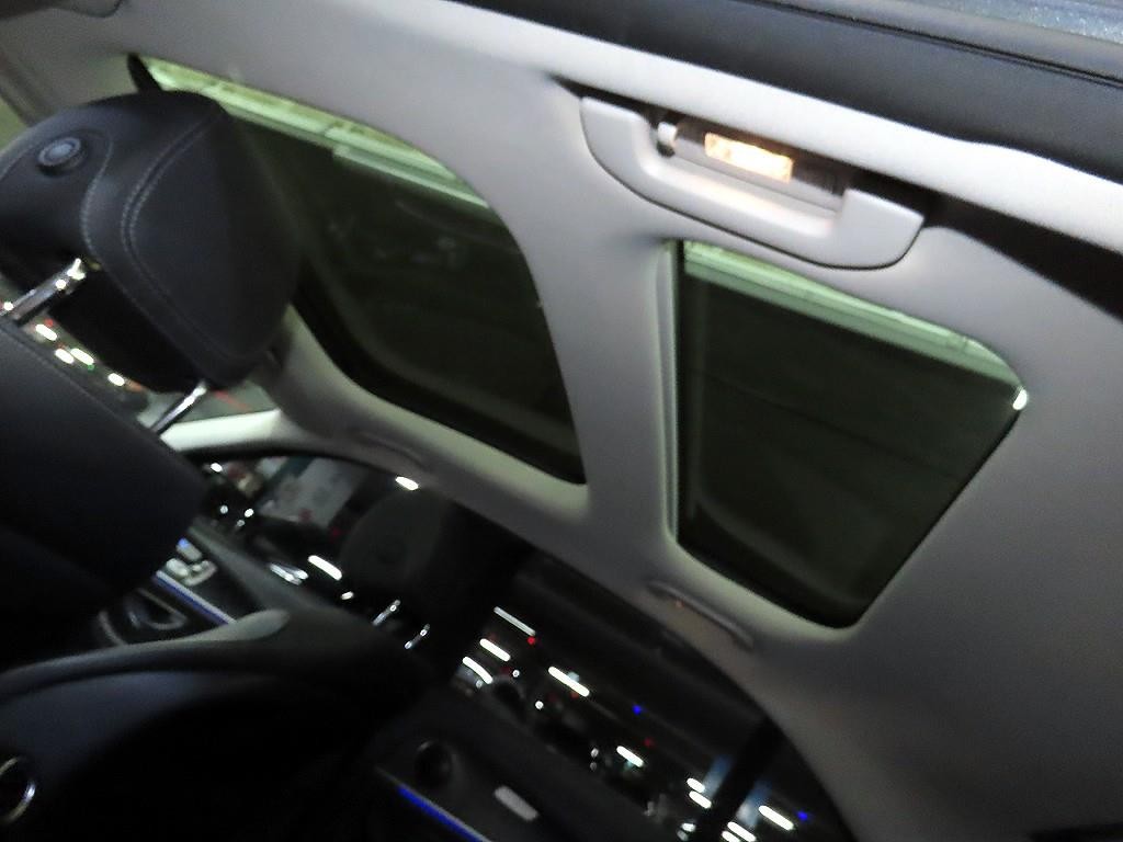 벤츠 E 클래스 E-클래스 W213 E300 4MATIC 아방가르드 이미지 16