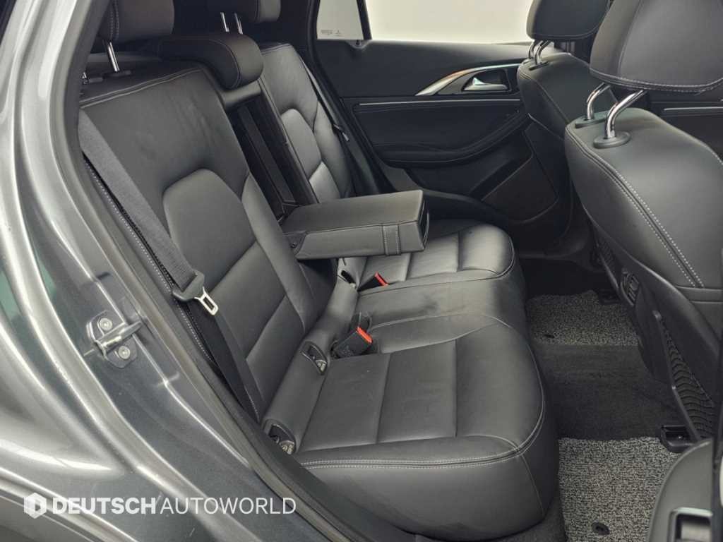 인피니티 QX QX30 2.0T AWD ESSENTIAL 이미지 12