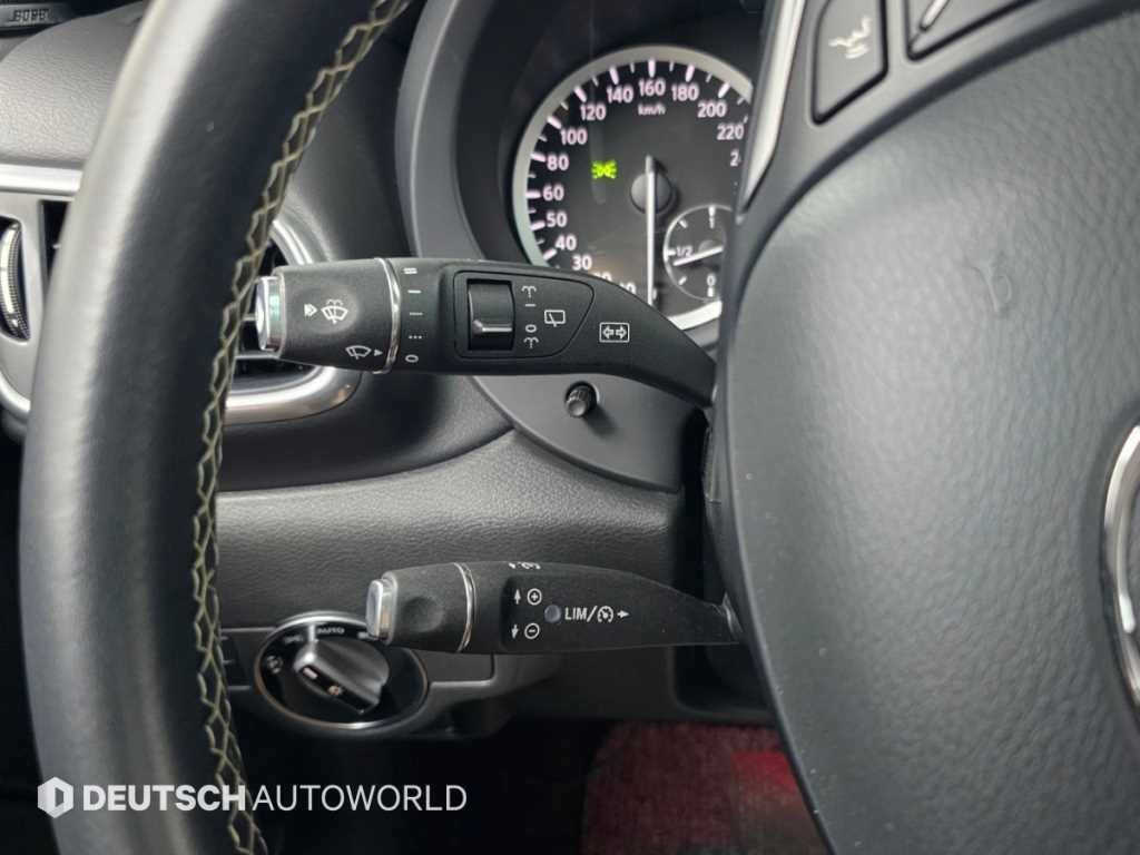 인피니티 QX QX30 2.0T AWD ESSENTIAL 이미지 16
