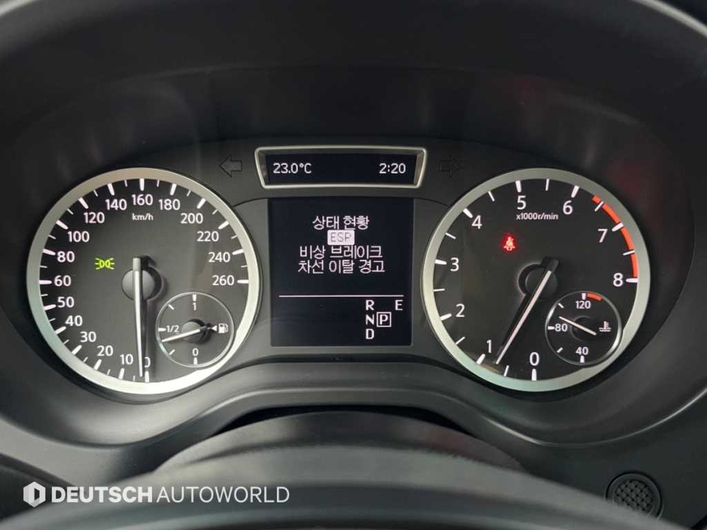 인피니티 QX QX30 2.0T AWD ESSENTIAL 이미지 17