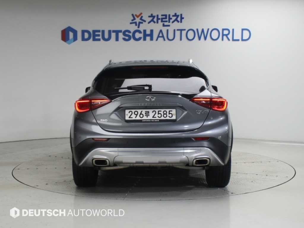 인피니티 QX QX30 2.0T AWD ESSENTIAL 이미지 4