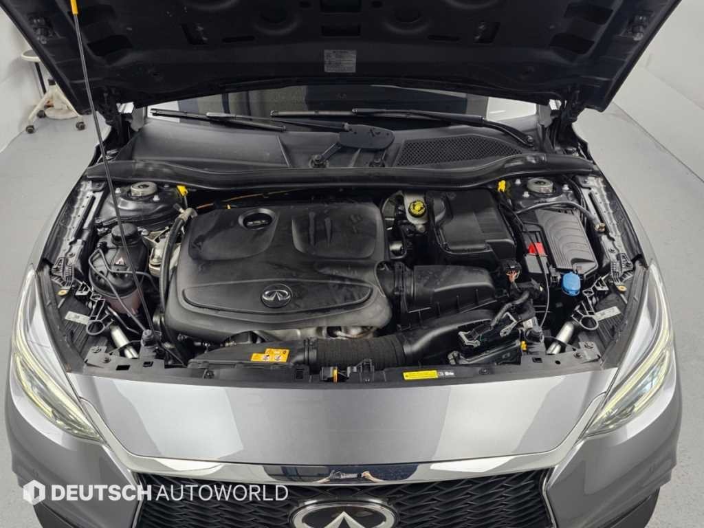 인피니티 QX QX30 2.0T AWD ESSENTIAL 이미지 6