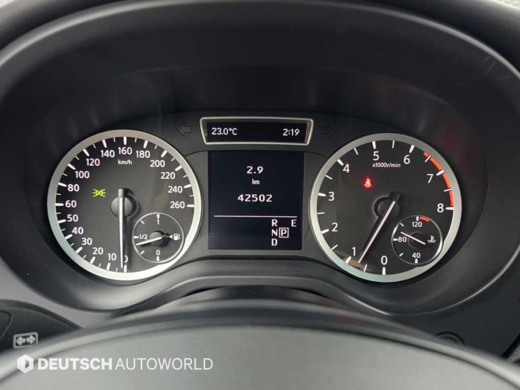 인피니티 QX QX30 2.0T AWD ESSENTIAL 이미지 8
