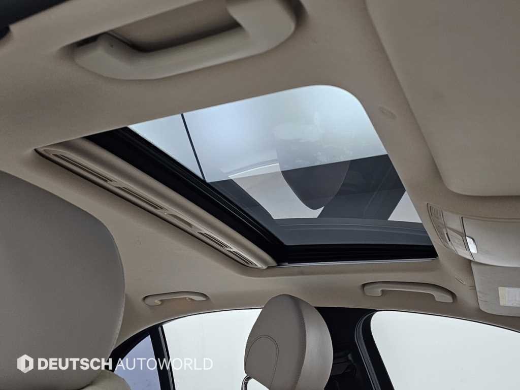 벤츠 E 클래스 E-클래스 W213 E300 4MATIC 아방가르드 이미지 19