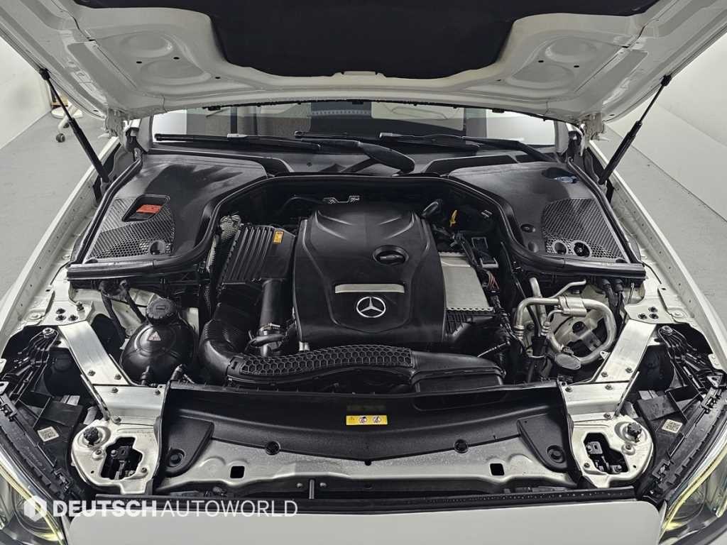 벤츠 E 클래스 E-클래스 W213 E300 4MATIC 아방가르드 이미지 6