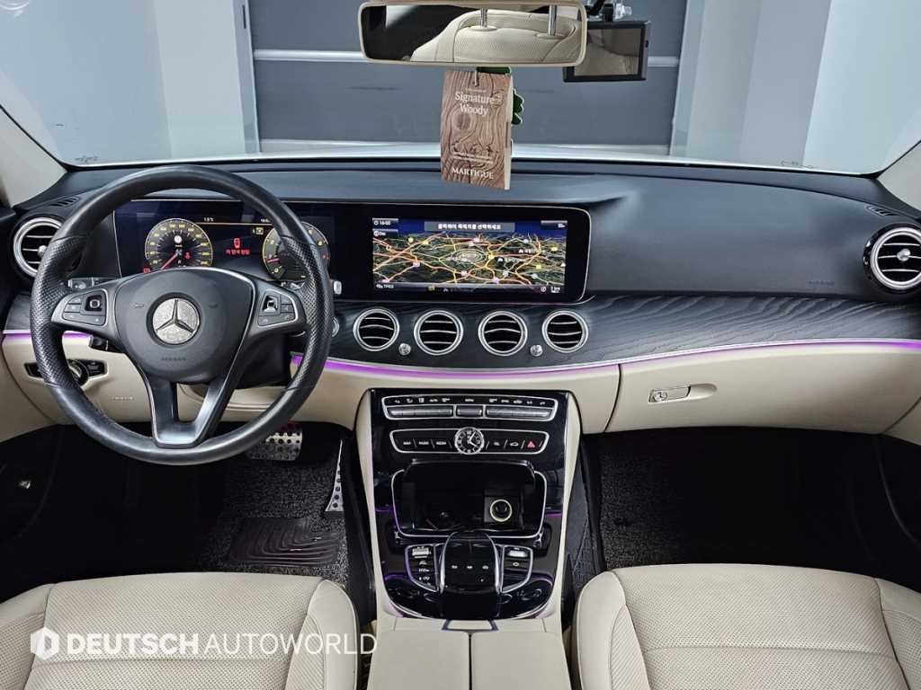 벤츠 E 클래스 E-클래스 W213 E300 4MATIC 아방가르드 이미지 7
