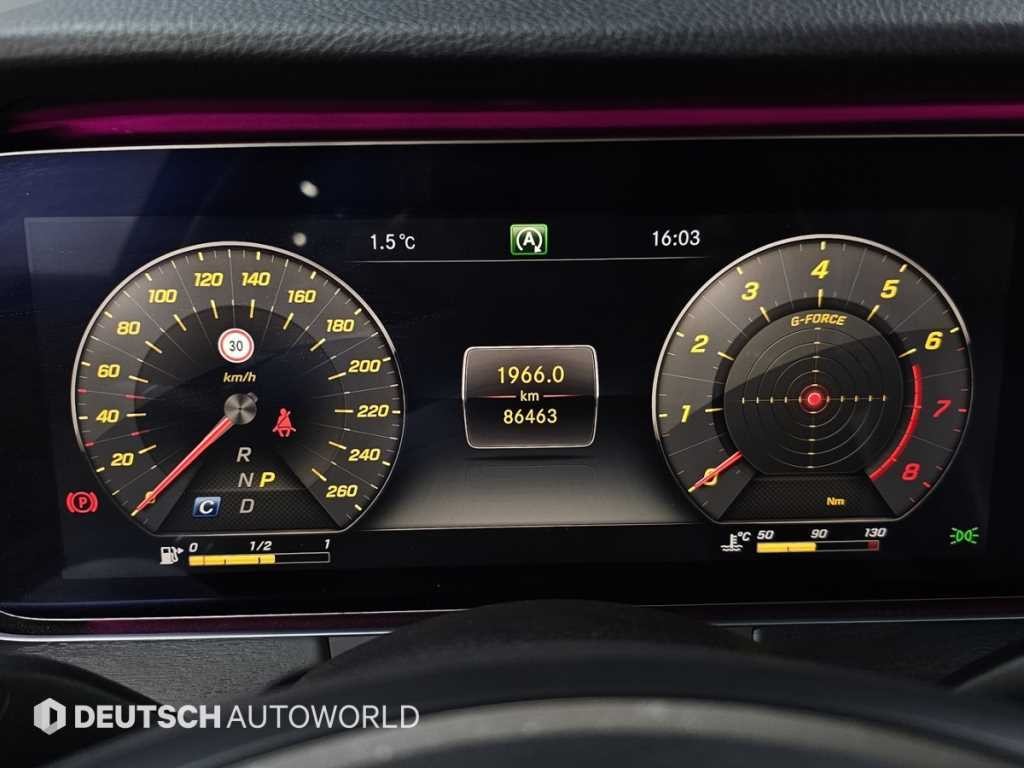 벤츠 E 클래스 E-클래스 W213 E300 4MATIC 아방가르드 이미지 8