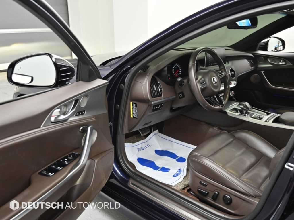 기아 스팅어 디젤 2.2 AWD 플래티넘 이미지 11