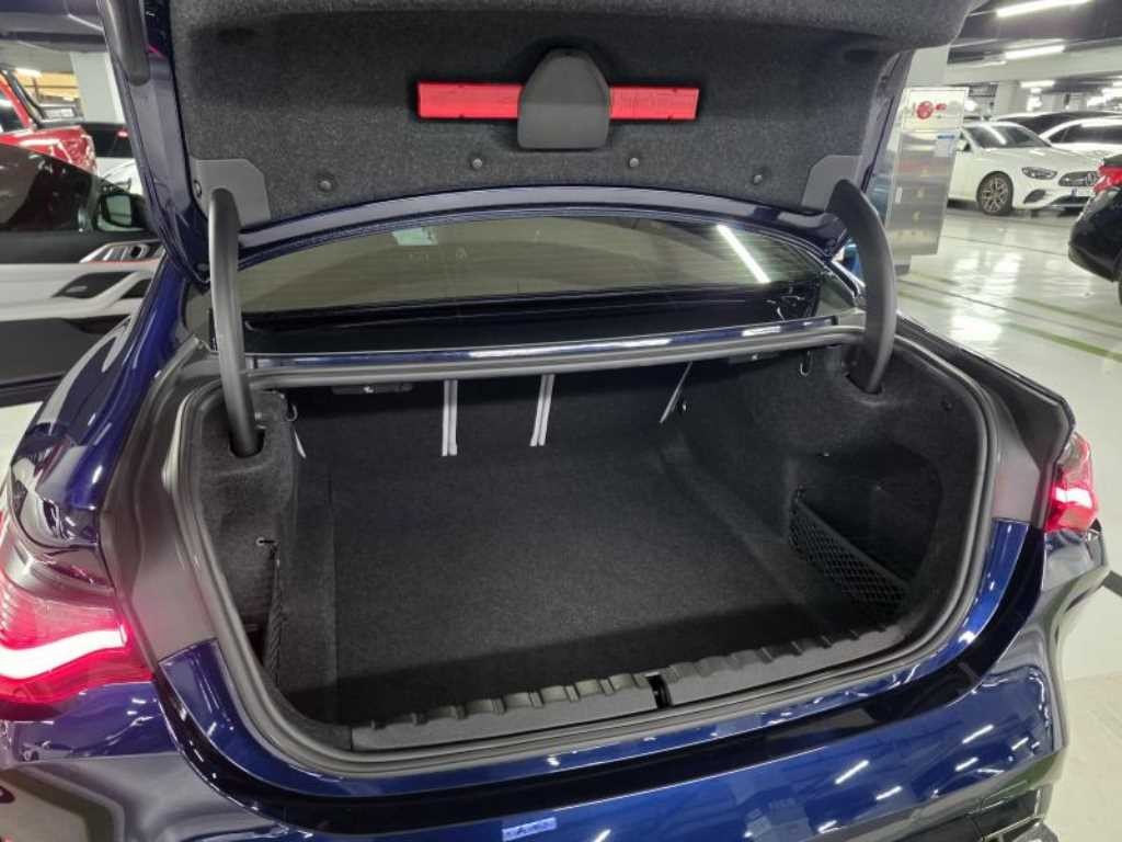 BMW 4시리즈 M4 (G82) 컴패티션 이미지 8