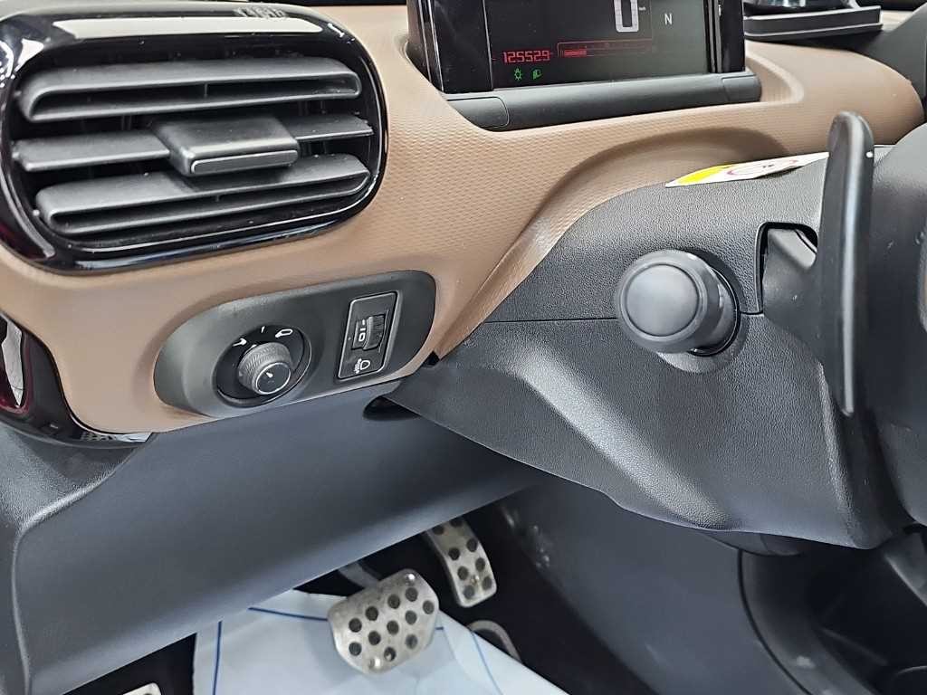 시트로엥 C4 C4 각투스 1.6 BLUEHDI 샤인 이미지 17