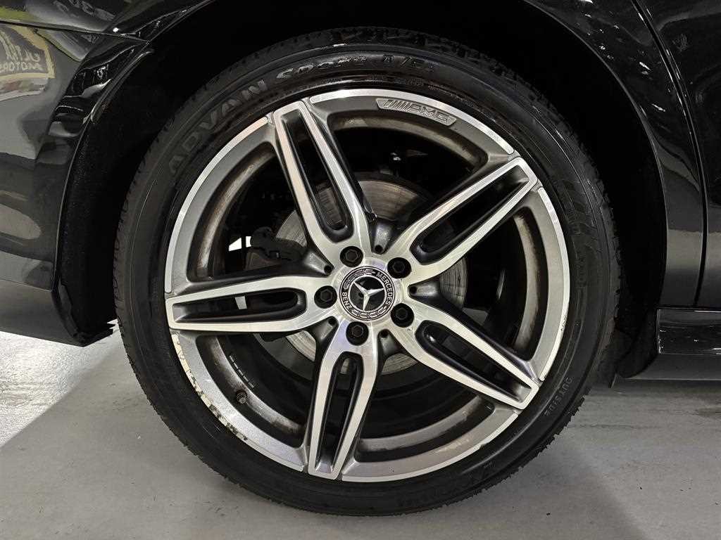 벤츠 E 클래스 E-클래스 W213 E300 4MATIC AMG LINE 이미지 19