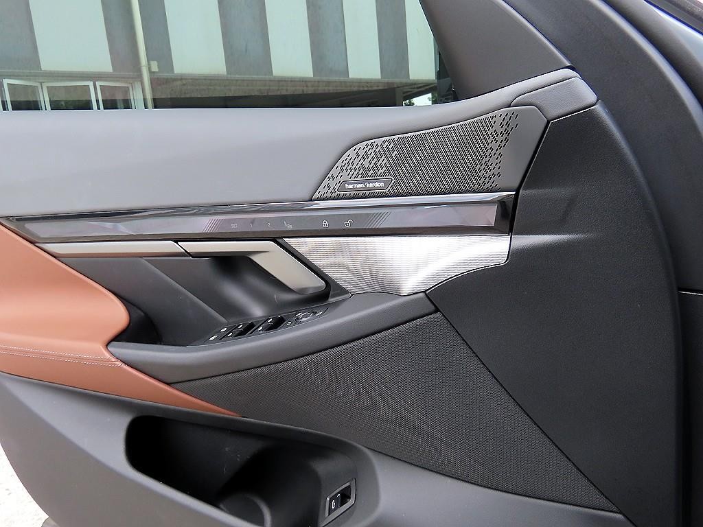 BMW 5시리즈 5시리즈 (G60) 530i xDrive M 스포츠 이미지 12