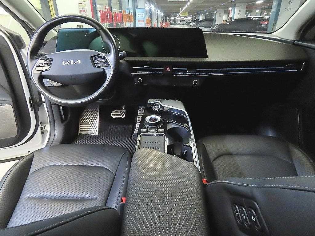기아 EV6 롱레인지 AWD 어스 이미지 10