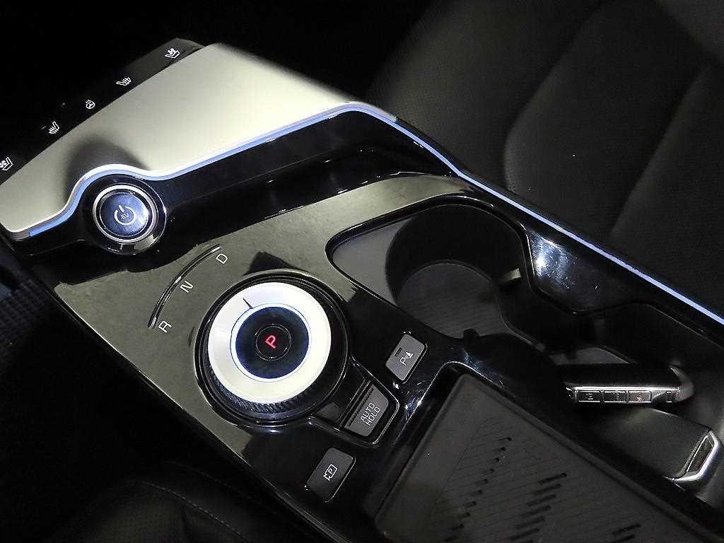 기아 EV6 롱레인지 AWD 어스 이미지 12